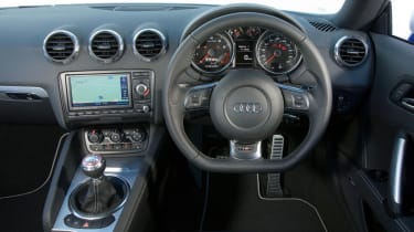 Audi-TT-Mk2-interior