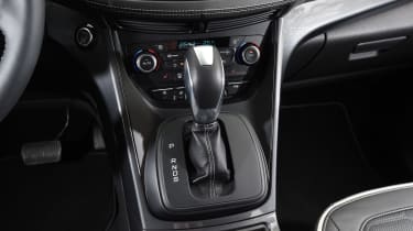 Ford Kuga Vignale 2016 - gearlever