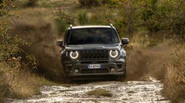 Jeep Renegade North Star - front off-road