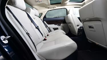 Jaguar XJ - rear seats