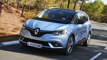 Renault Grand Scenic 2016 - front tracking