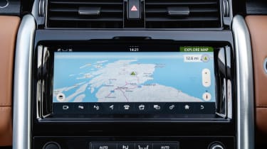 Land Rover Discovery prototype - sat-nav