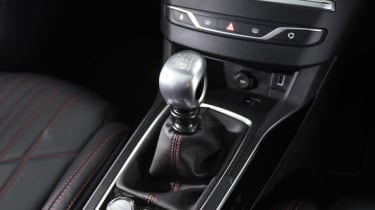 Peugeot 308 - transmission