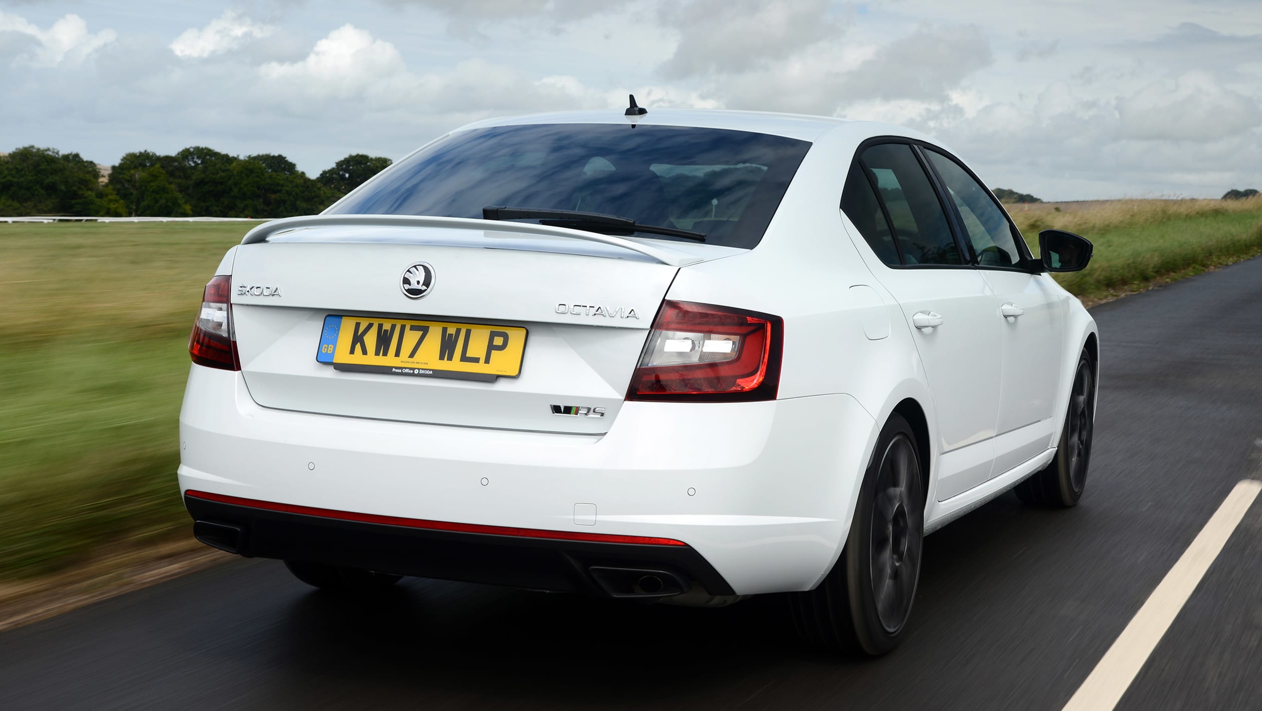 Skoda Octavia vRS 245 vs Ford Focus ST - pictures | Auto Express