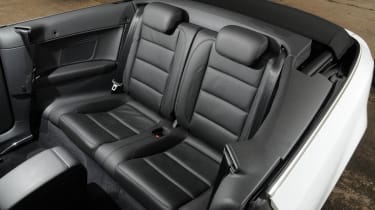 VW Golf Cabriolet 1.6 TDI rear seats