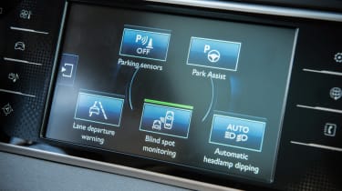 Citroen C4 Picasso PureTech screen