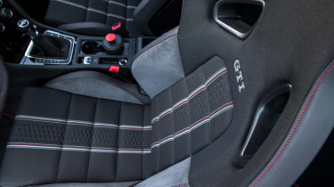 Volkswagen Golf GTI Clubsport S - seat