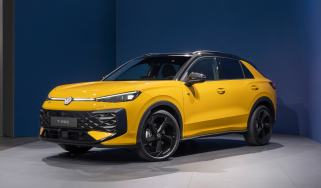 2025 Volkswagen T-Roc studio - front