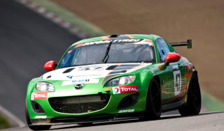 Mazda MX-5 GT4 front action