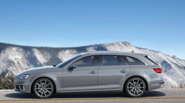Audi A4 Avant facelift - side