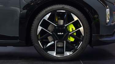Kia EV4 GT - wheel