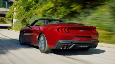 Ford Mustang 2022 - convertible rear