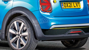MINI baby SUV - front detail (watermarked)
