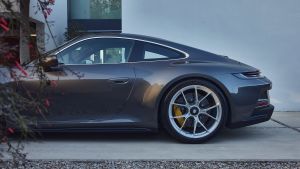Porsche 911 GT3 Touring - side profile