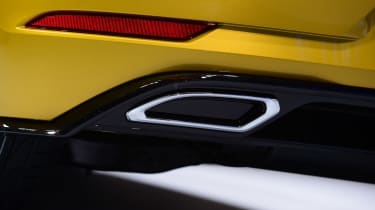 New 2017 Volkswagen Golf reveal - exhaust detail