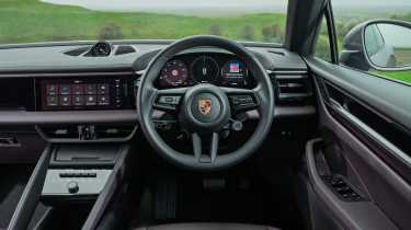 Porsche Macan Electric 4 - dashboard