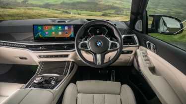 Used BMW X7 - dash