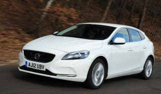 Volvo V40 front tracking