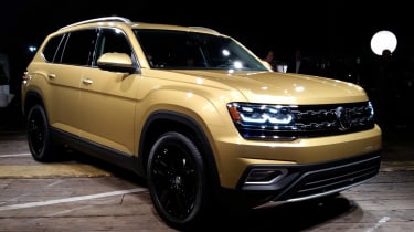 Volkswagen Atlas - show front gold