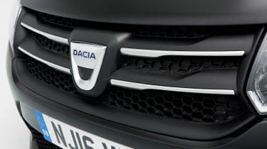 Used Dacia Logan MCV - front girille