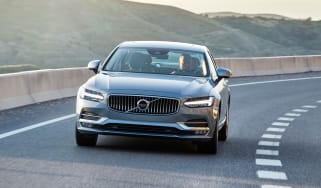 Volvo S90 saloon 2016 - front cornering