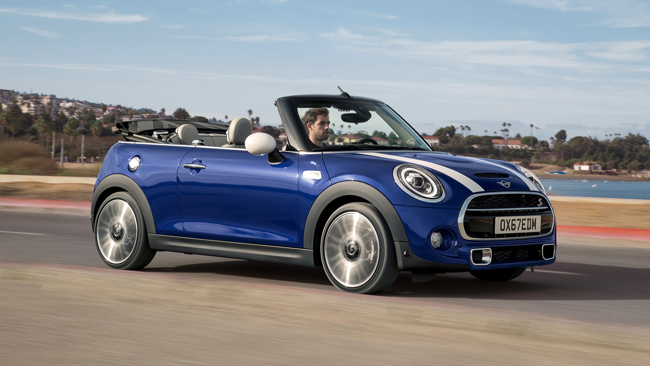 MINI hatch and Convertible facelifted for 2018 - pictures | Auto Express