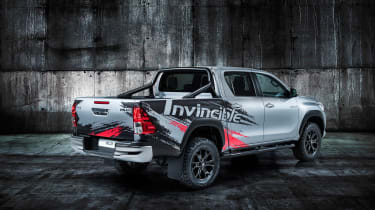 Toyota HiLux Invincible 50 pick-up REAR