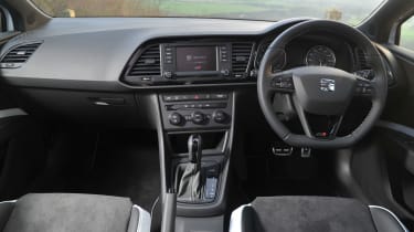 SEAT Leon Cupra ST - interior