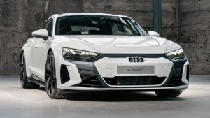 Audi e-tron GT - white front