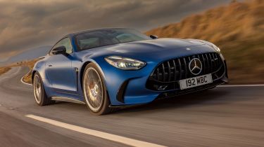 Mercedes-AMG GT 63 S E Performance - front tracking