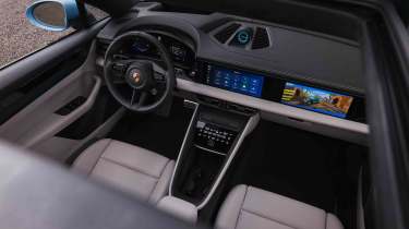 Porsche Macan Electric - dashboard