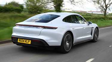 Porsche Taycan - rear tracking