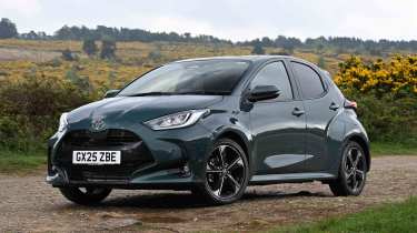 Toyota Yaris - front static