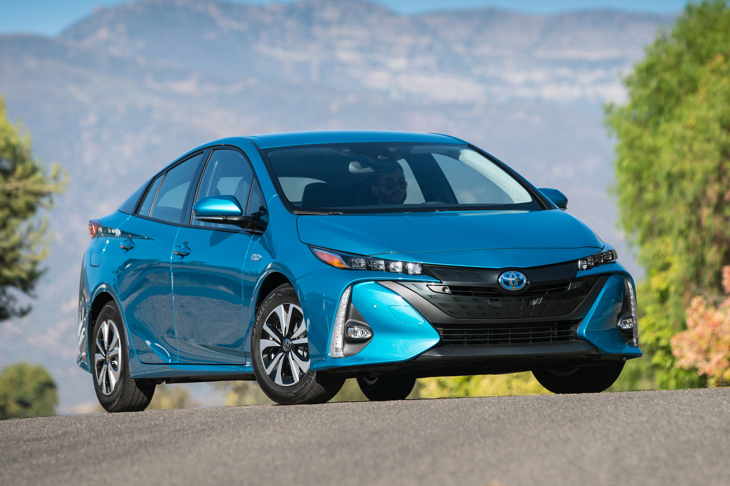 New Toyota Prius to be recalled in UK over faulty parking brake Auto