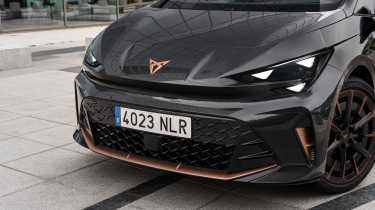 Cupra Born facelift - front grille 