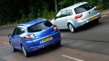 Renault Megane vs SEAT Exeo rear tracking alternate