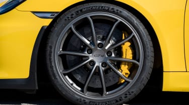 Porsche Cayman GT4 - wheel