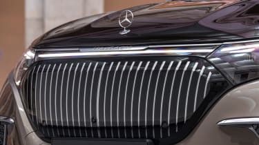 Mercedes-Maybach EQS SUV - grille