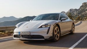 Porsche Taycan Cross Turismo - front