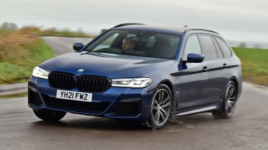 BMW 530e Touring - front cornering