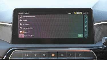 MG3 touchscreen displaying settings