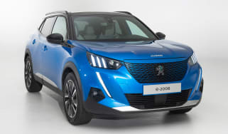 Peugeot e-2008 - front