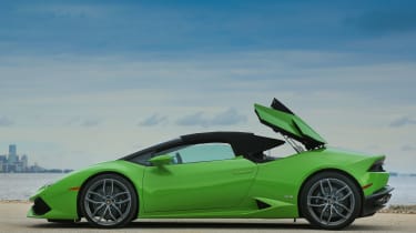 Lamborghini Huracan Spyder - roof