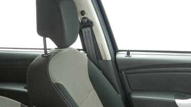 Used Dacia Duster - seatbelt