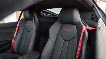Audi R8 V10 GT RWD - seats