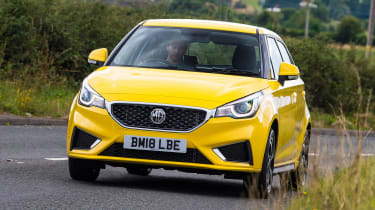 MG3 - front cornering
