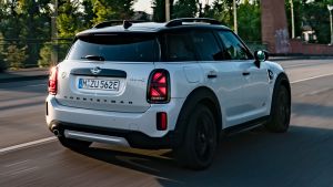 MINI%20Countryman%20PHEV-4.jpg