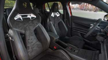 Abarth 600e Competizione - front seats