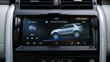 Land Rover Discovery prototype - infotainment screen