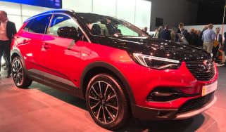 Vauxhall Grandland X Hybrid4 - Frankfurt front